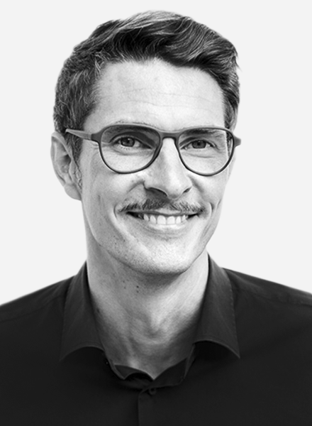 Dr. Florian Sperling